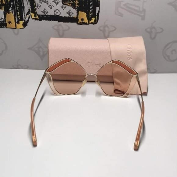 New Authentic Chloé CH0026S 003 Sunglasses – Shiny Gold Frame / Solid Nude - Picture 13 of 14